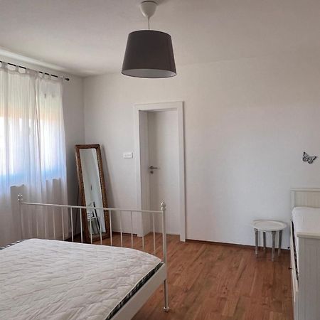 Apartmani Maksan Pakostane Bagian luar foto