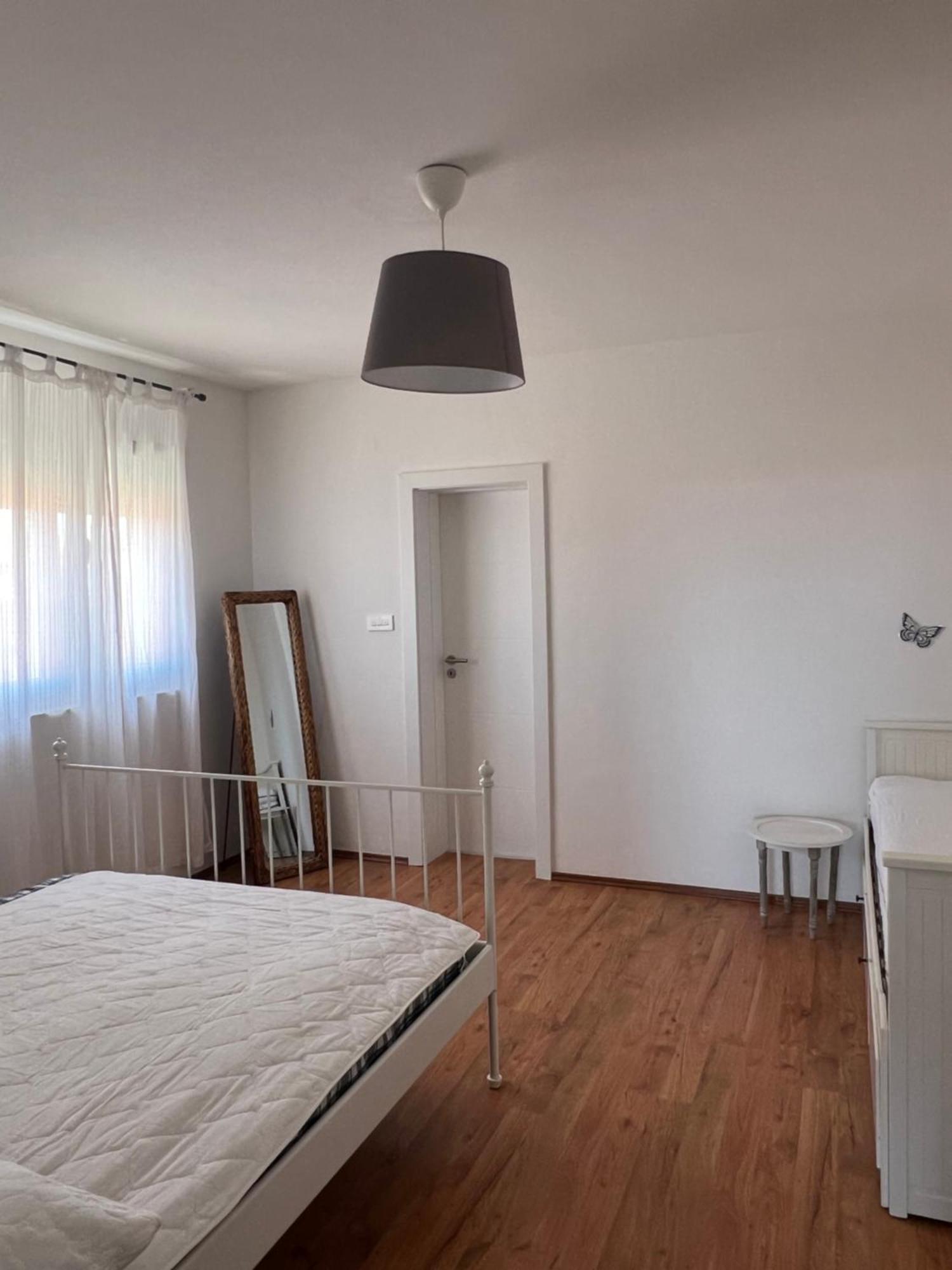 Apartmani Maksan Pakostane Bagian luar foto
