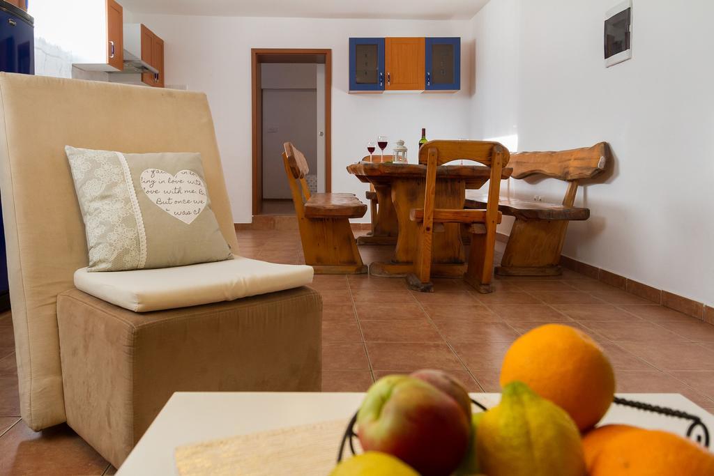 Apartmani Maksan Pakostane Bagian luar foto
