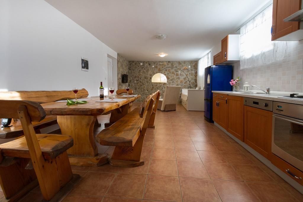 Apartmani Maksan Pakostane Bagian luar foto