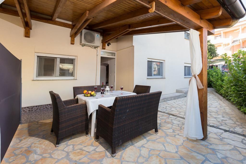 Apartmani Maksan Pakostane Bagian luar foto