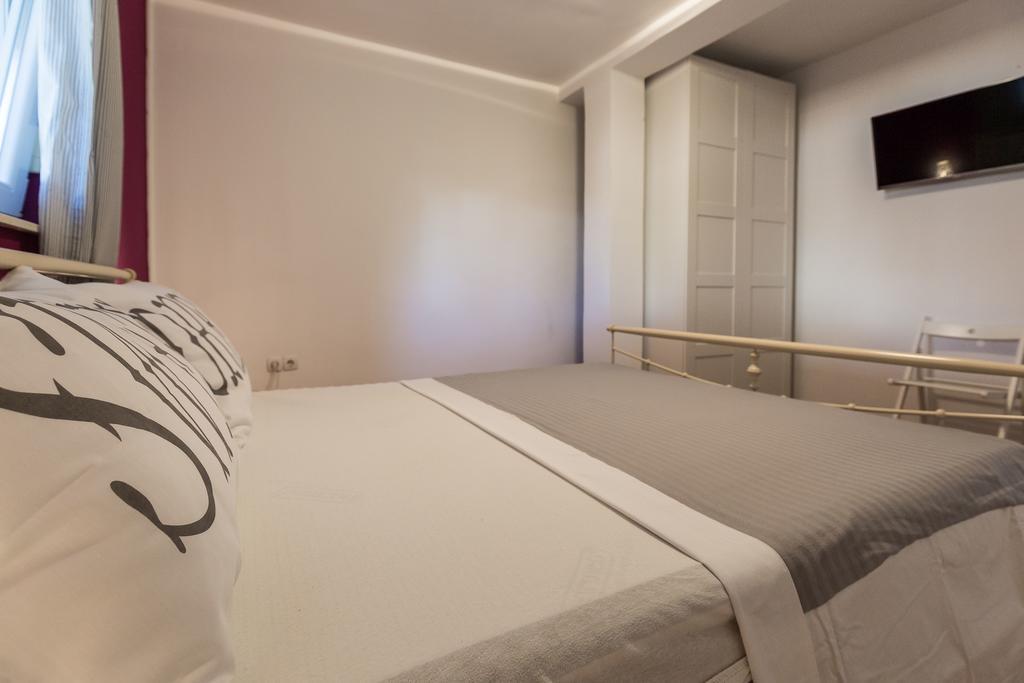 Apartmani Maksan Pakostane Bagian luar foto