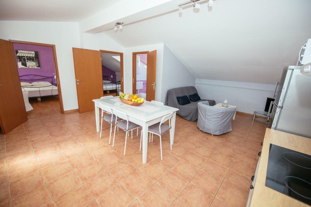 Apartmani Maksan Pakostane Bagian luar foto
