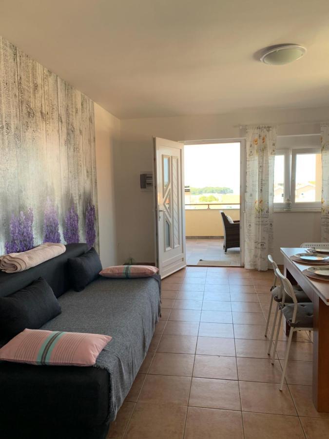 Apartmani Maksan Pakostane Bagian luar foto